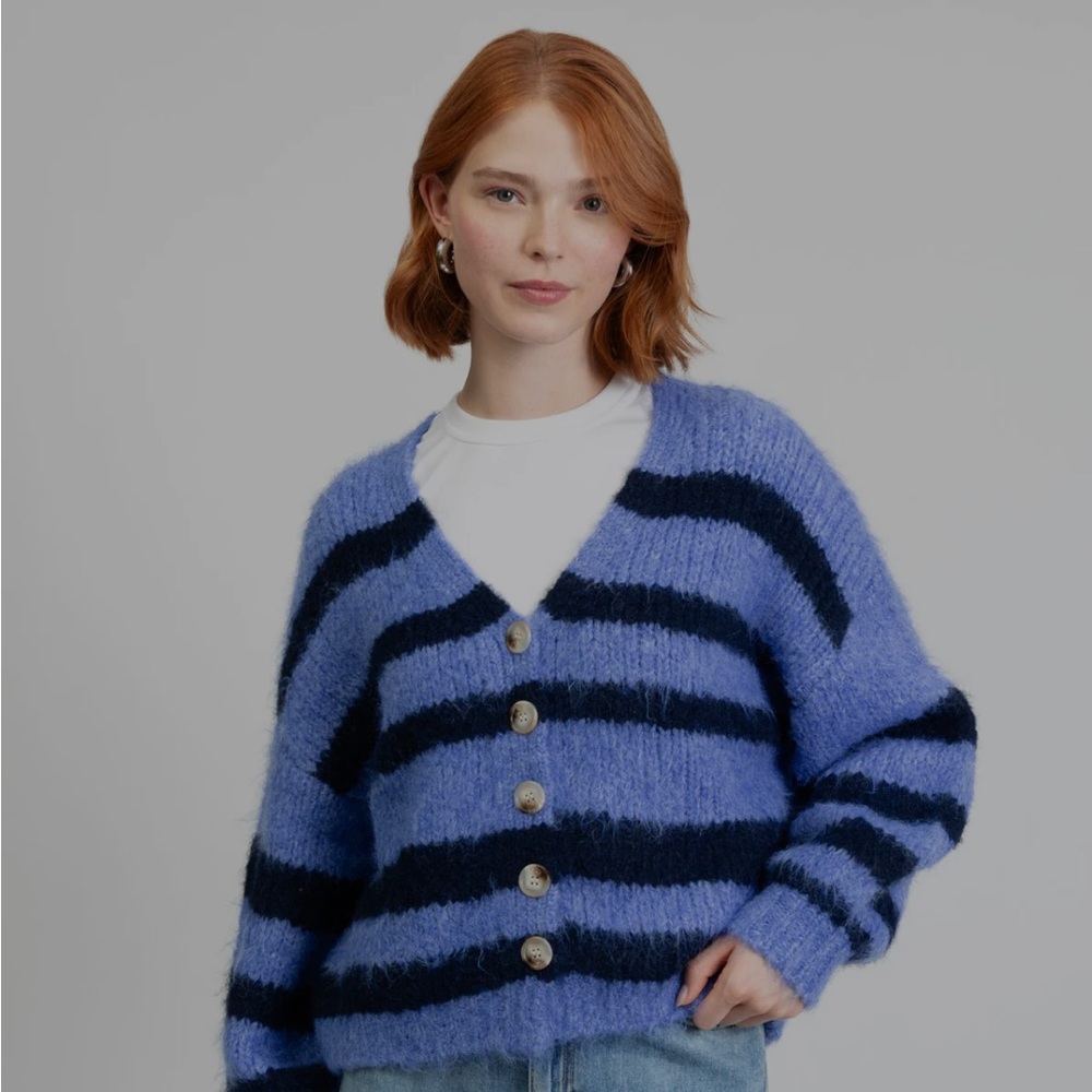 O2 Light Blue and Navy Striped Sweater